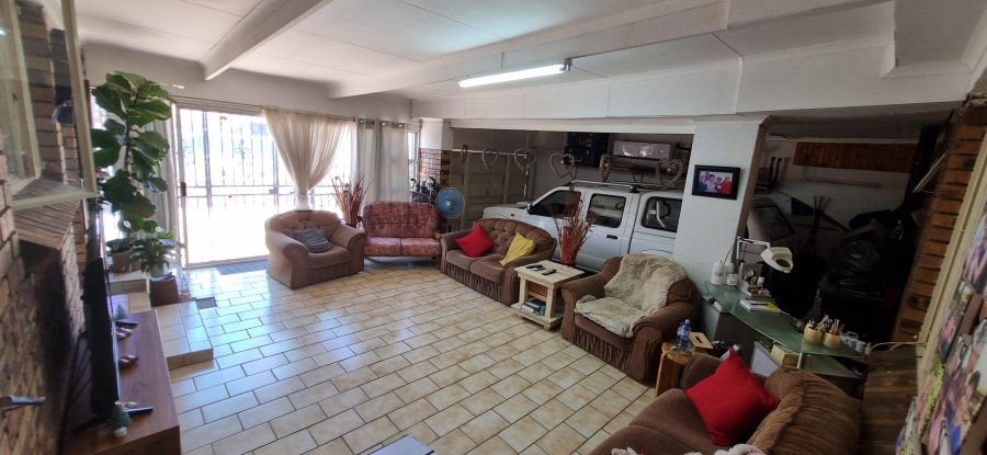 3 Bedroom Property for Sale in Elandsrand North West